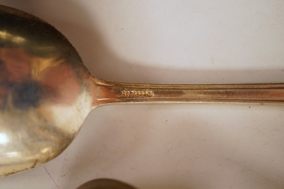 An Elizabeth II part canteen of silver cutlery, by Mappin & Webb, comprising six of the following, tablespoons, table forks, dessert spoons, soup spoons dessert forks, coffee spoons, teaspoons, grapefruit spoons, fish fo